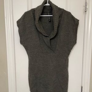 Excellent condition Razzle Dazzle Sweater-Size L/G